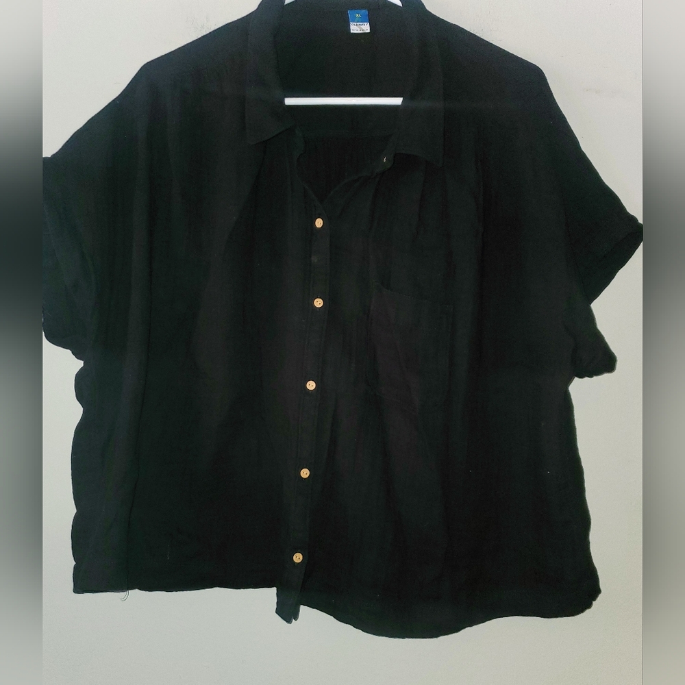 Old Navy Black Casual Button Down Shirt